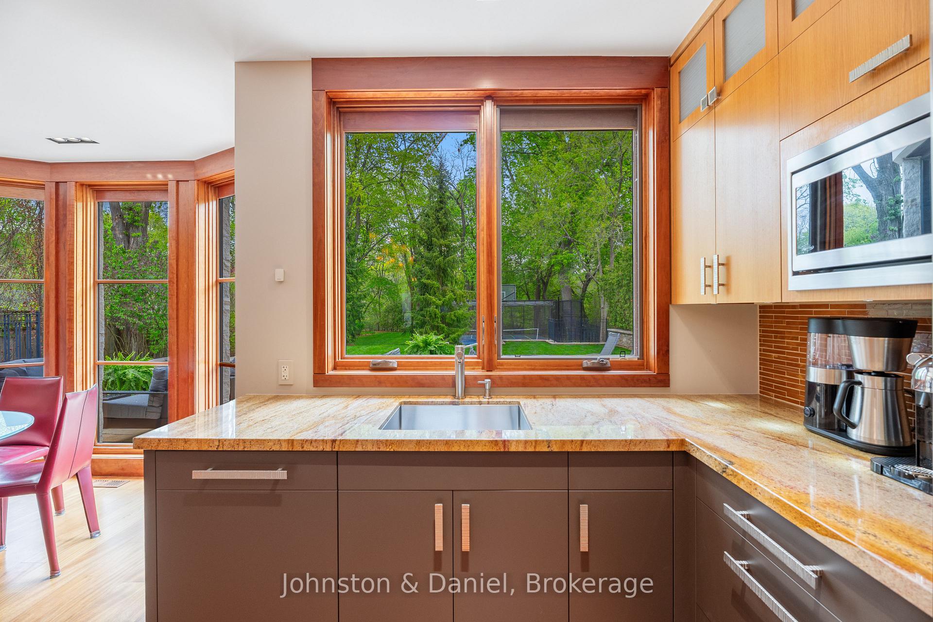 Photo 21 of 24 Glenview Avenue, Toronto, Lawrence Park South — HOMEH
