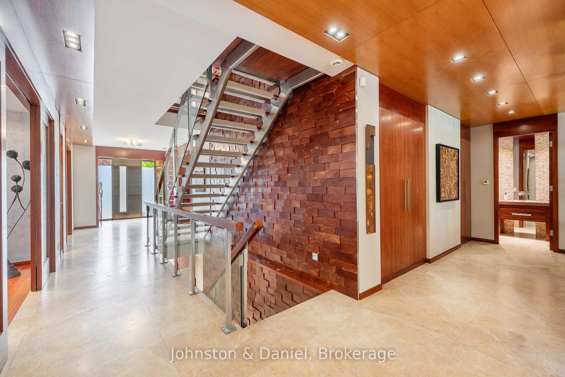 Photo 26 of 24 Glenview Avenue, Toronto, Lawrence Park South — HOMEH