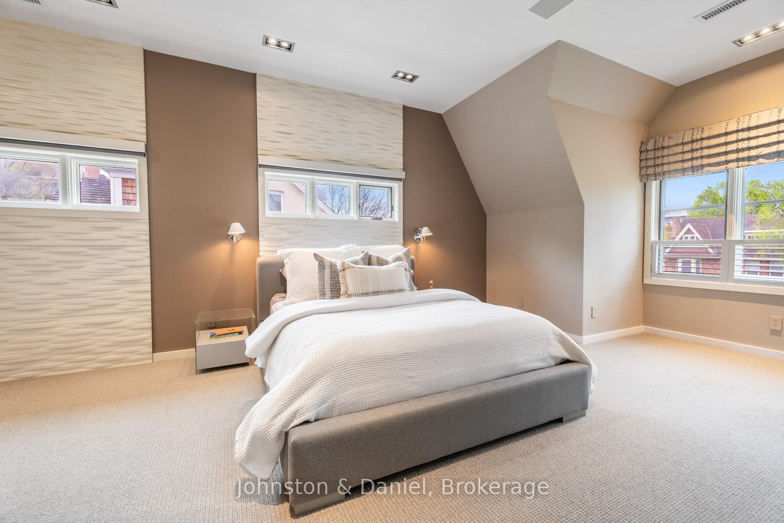 Photo 34 of 24 Glenview Avenue, Toronto, Lawrence Park South — HOMEH