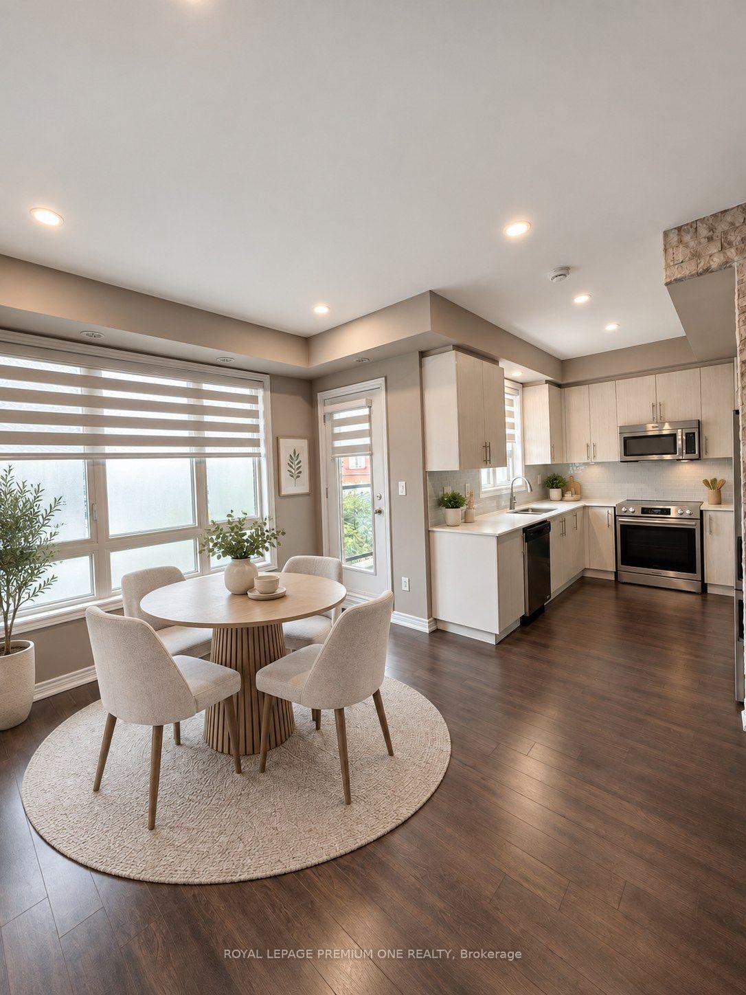 Photo 1 of Unit 14, 95 Kayla Crescent, Vaughan, Maple — HOMEH