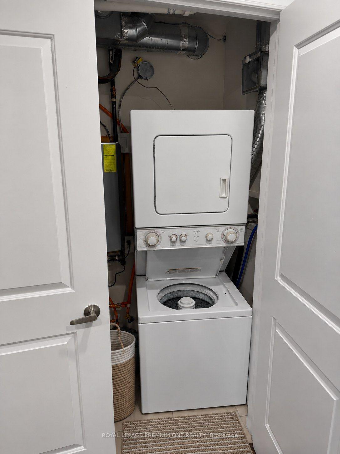 Photo 5 of Unit 14, 95 Kayla Crescent, Vaughan, Maple — HOMEH