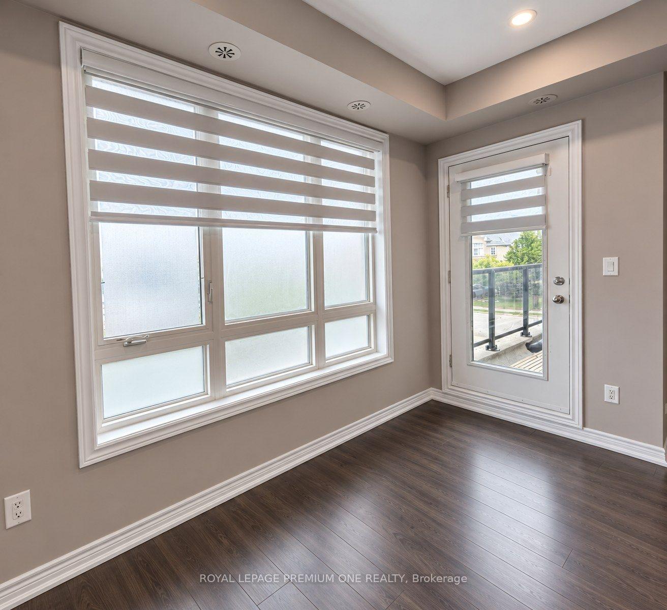 Photo 6 of Unit 14, 95 Kayla Crescent, Vaughan, Maple — HOMEH
