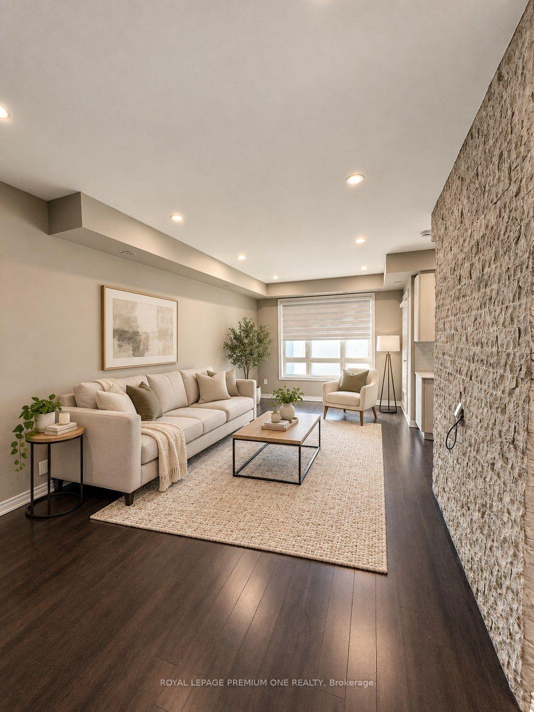 Photo 12 of Unit 14, 95 Kayla Crescent, Vaughan, Maple — HOMEH