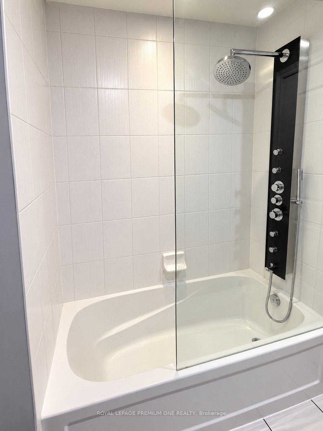 Photo 21 of Unit 14, 95 Kayla Crescent, Vaughan, Maple — HOMEH