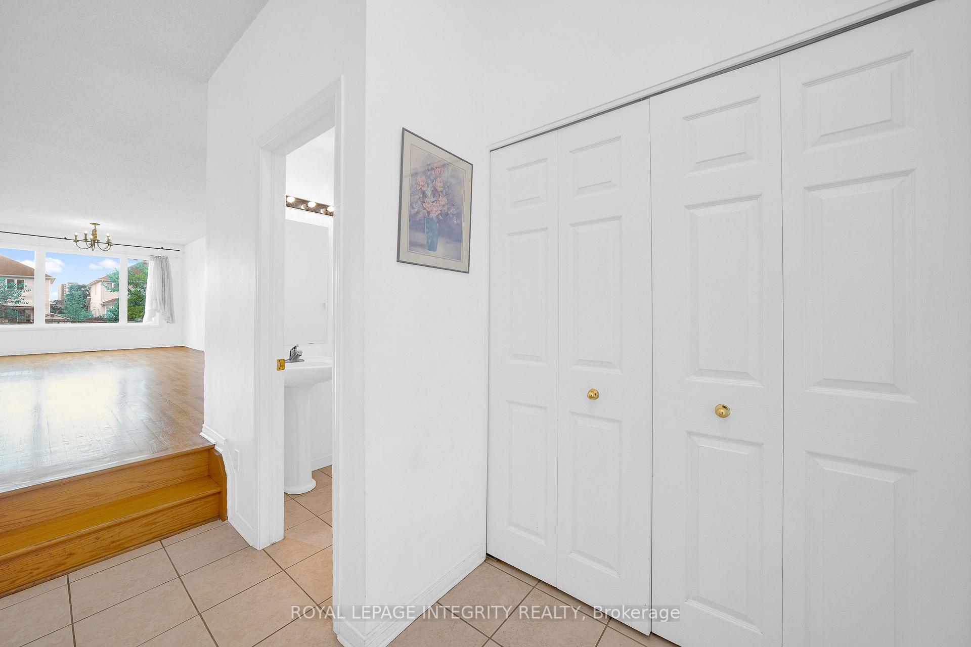 Photo 5 of 133 Lilibet Crescent, Ottawa, Ellwood — HOMEH
