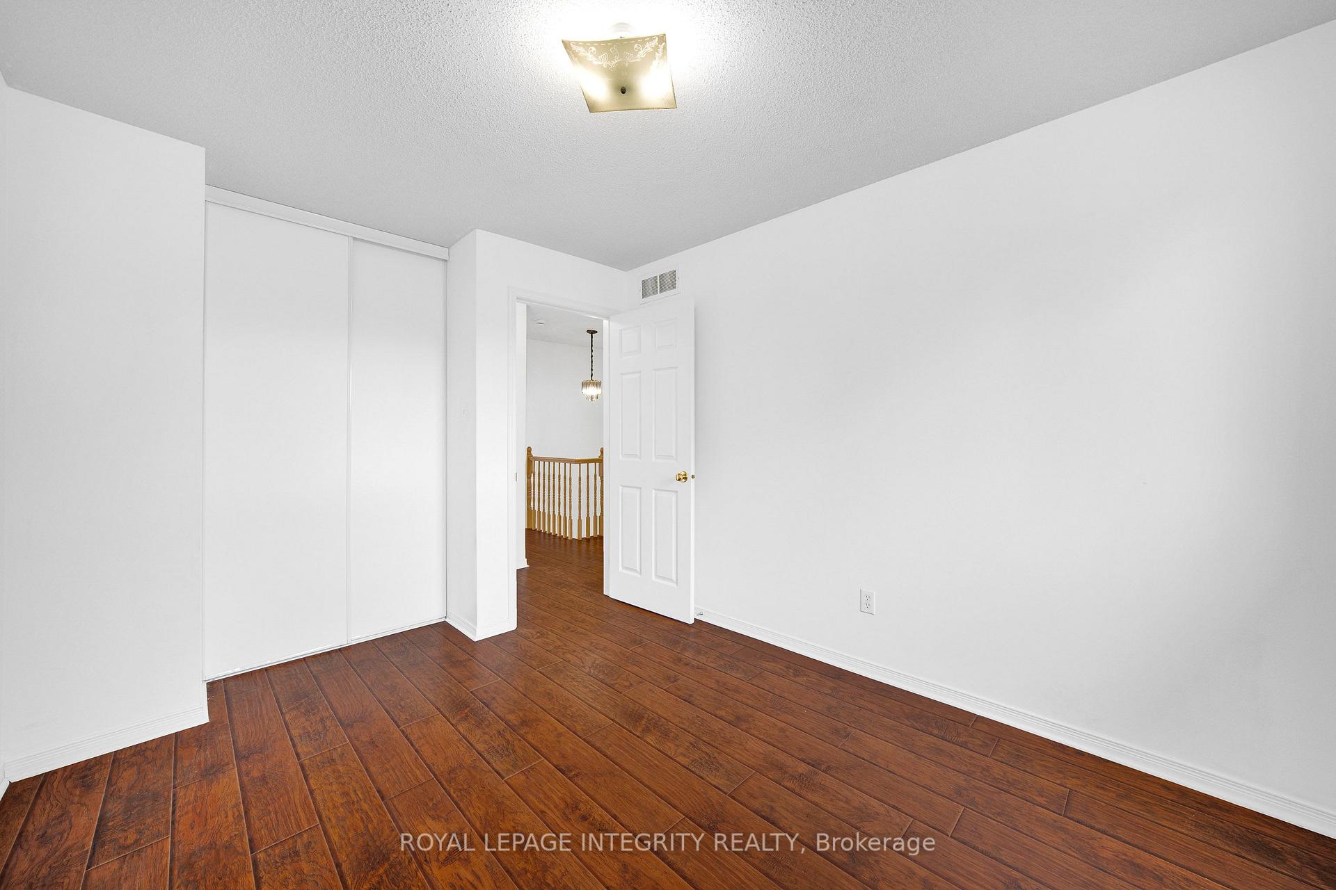 Photo 24 of 133 Lilibet Crescent, Ottawa, Ellwood — HOMEH