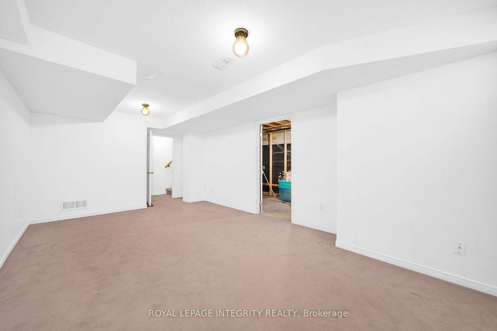 Photo 29 of 133 Lilibet Crescent, Ottawa, Ellwood — HOMEH