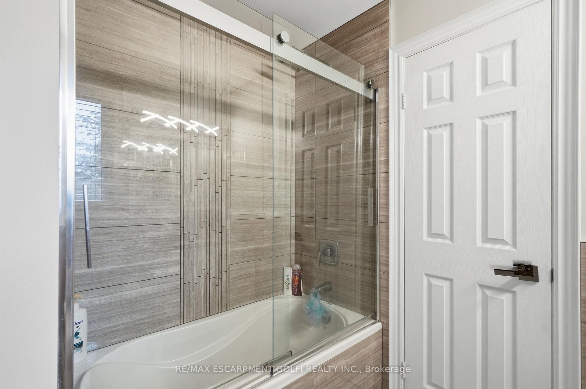 Photo 34 of 35 Lido Drive, Hamilton, Winona Park — HOMEH