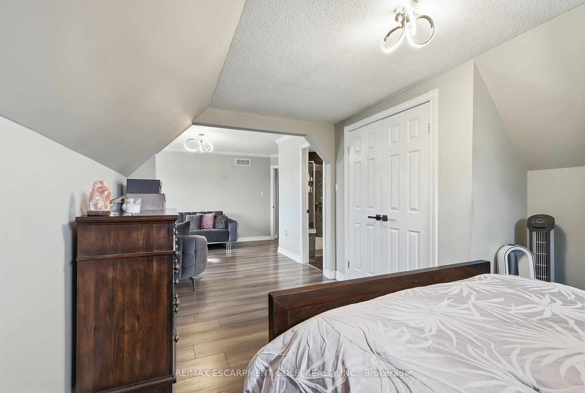 Photo 39 of 35 Lido Drive, Hamilton, Winona Park — HOMEH