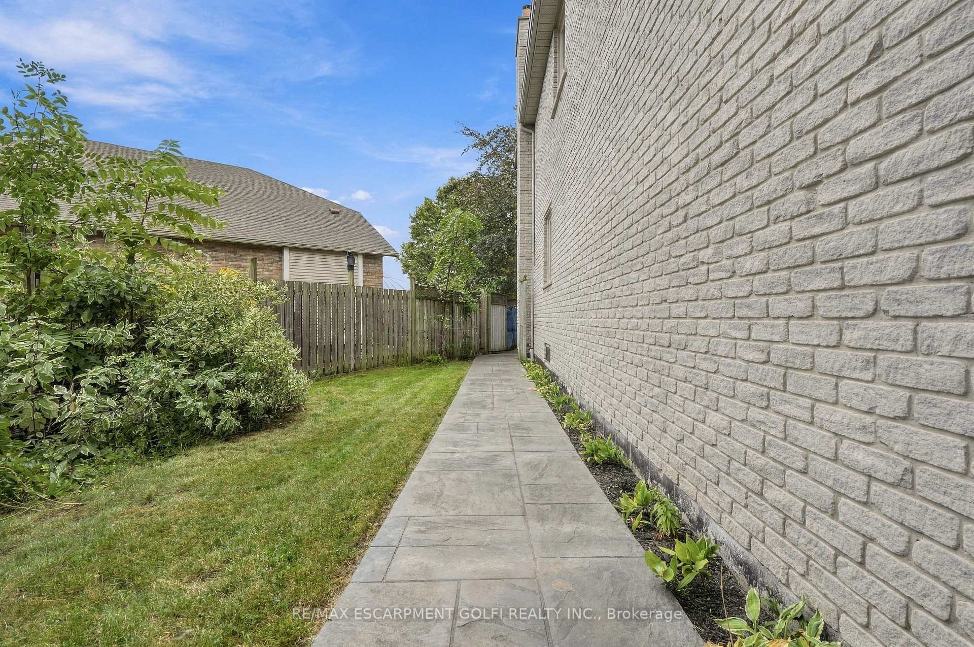 Photo 45 of 35 Lido Drive, Hamilton, Winona Park — HOMEH