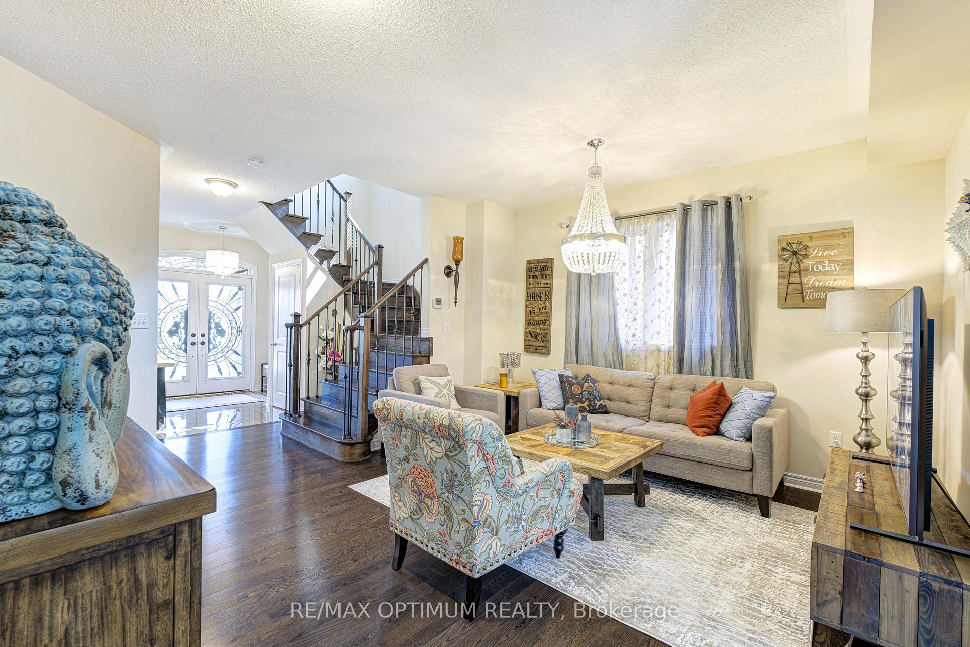 Photo 10 of 274 Buick Boulevard, Brampton, Northwest Brampton — HOMEH
