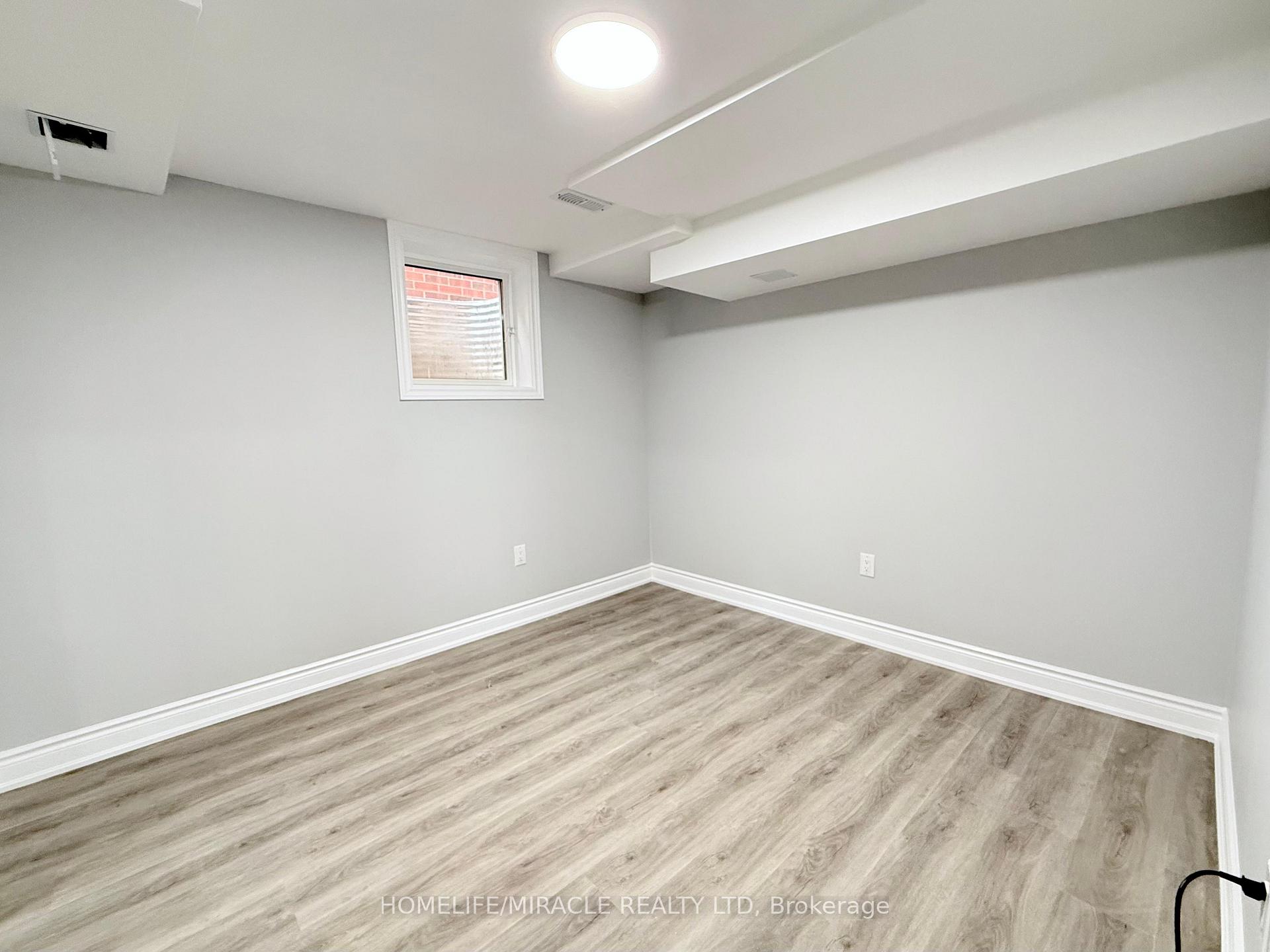 Photo 16 of Unit BSMT, 49 Ponymeadow (BSMT) Way, Brampton, Credit Valley — HOMEH