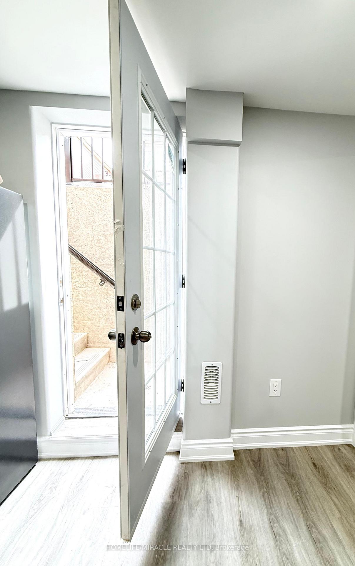 Photo 22 of Unit BSMT, 49 Ponymeadow (BSMT) Way, Brampton, Credit Valley — HOMEH
