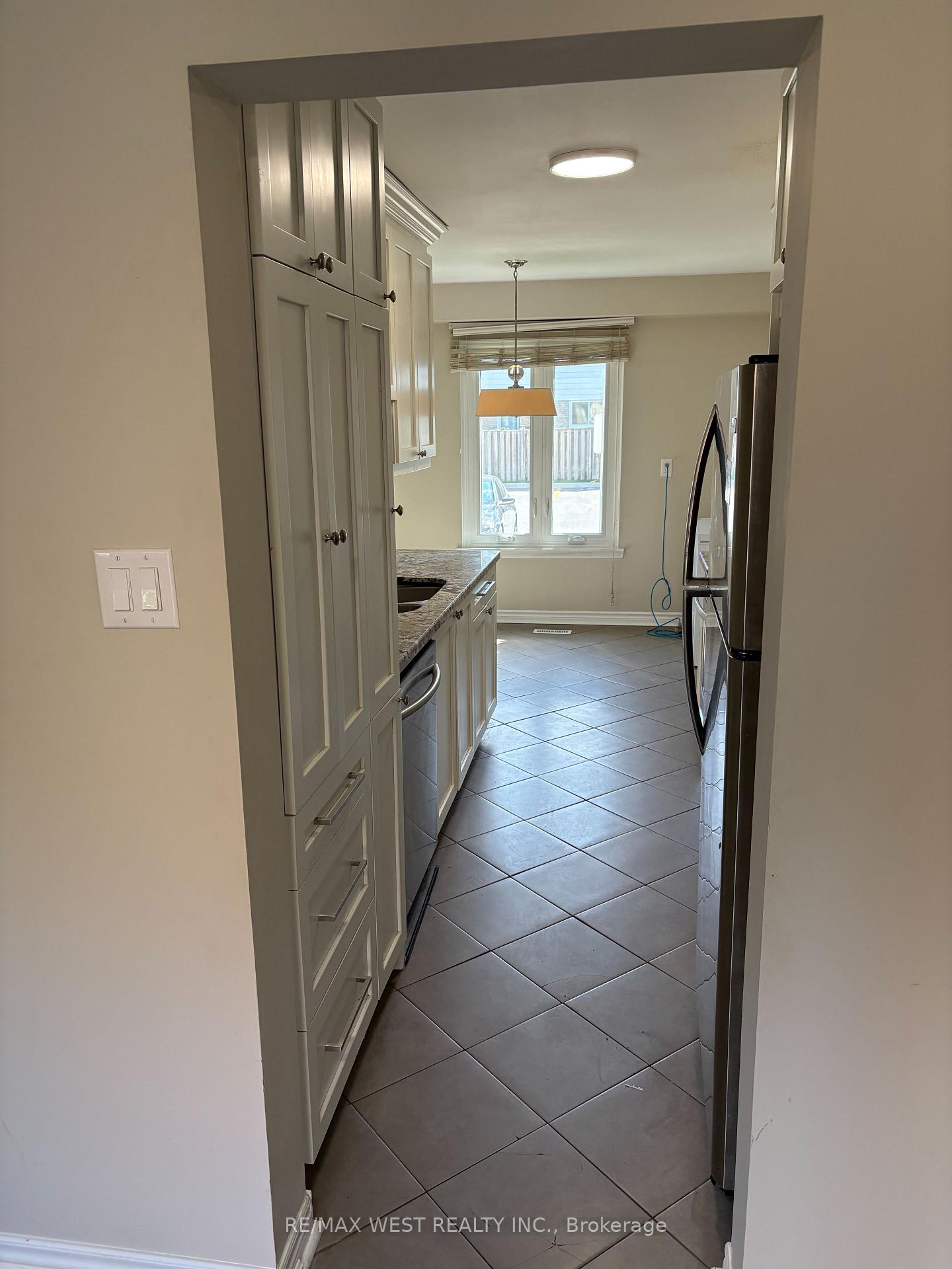 Photo 13 of Unit 104, 900 Central Park Drive, Brampton, Northgate — HOMEH