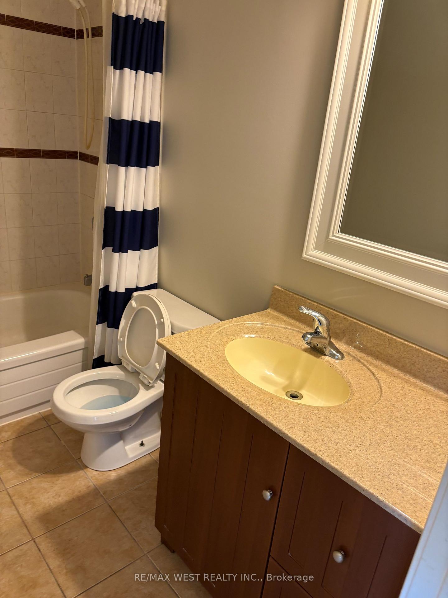 Photo 17 of Unit 104, 900 Central Park Drive, Brampton, Northgate — HOMEH