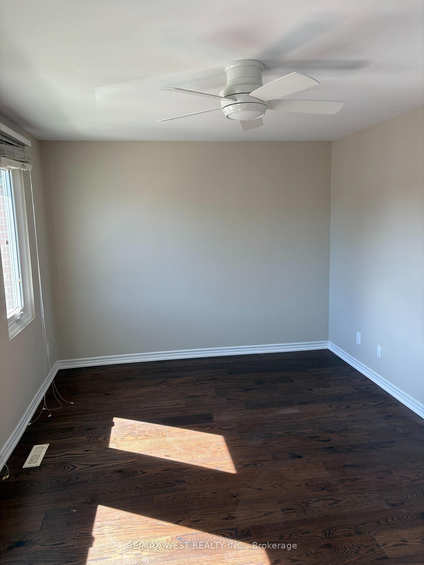 Photo 23 of Unit 104, 900 Central Park Drive, Brampton, Northgate — HOMEH