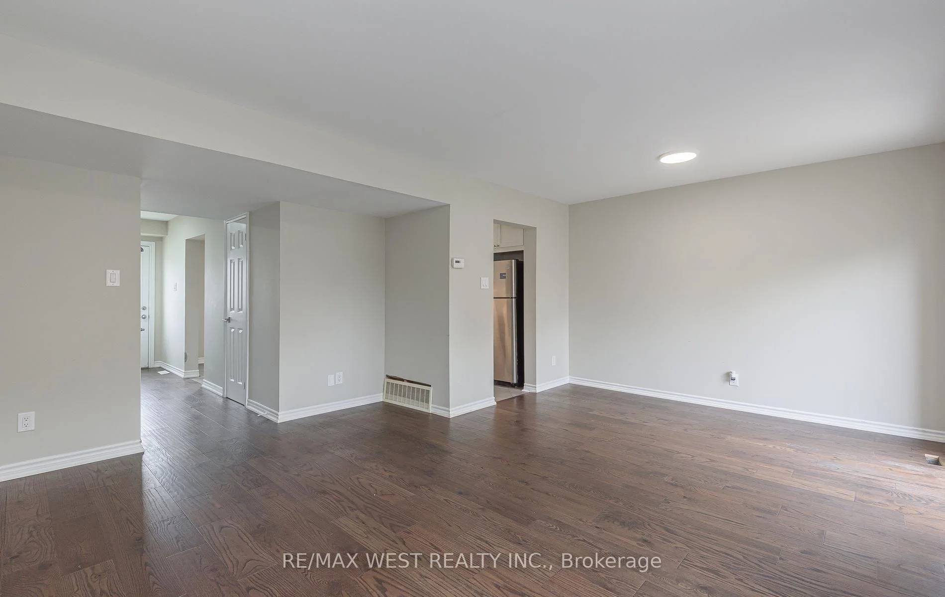 Photo 27 of Unit 104, 900 Central Park Drive, Brampton, Northgate — HOMEH