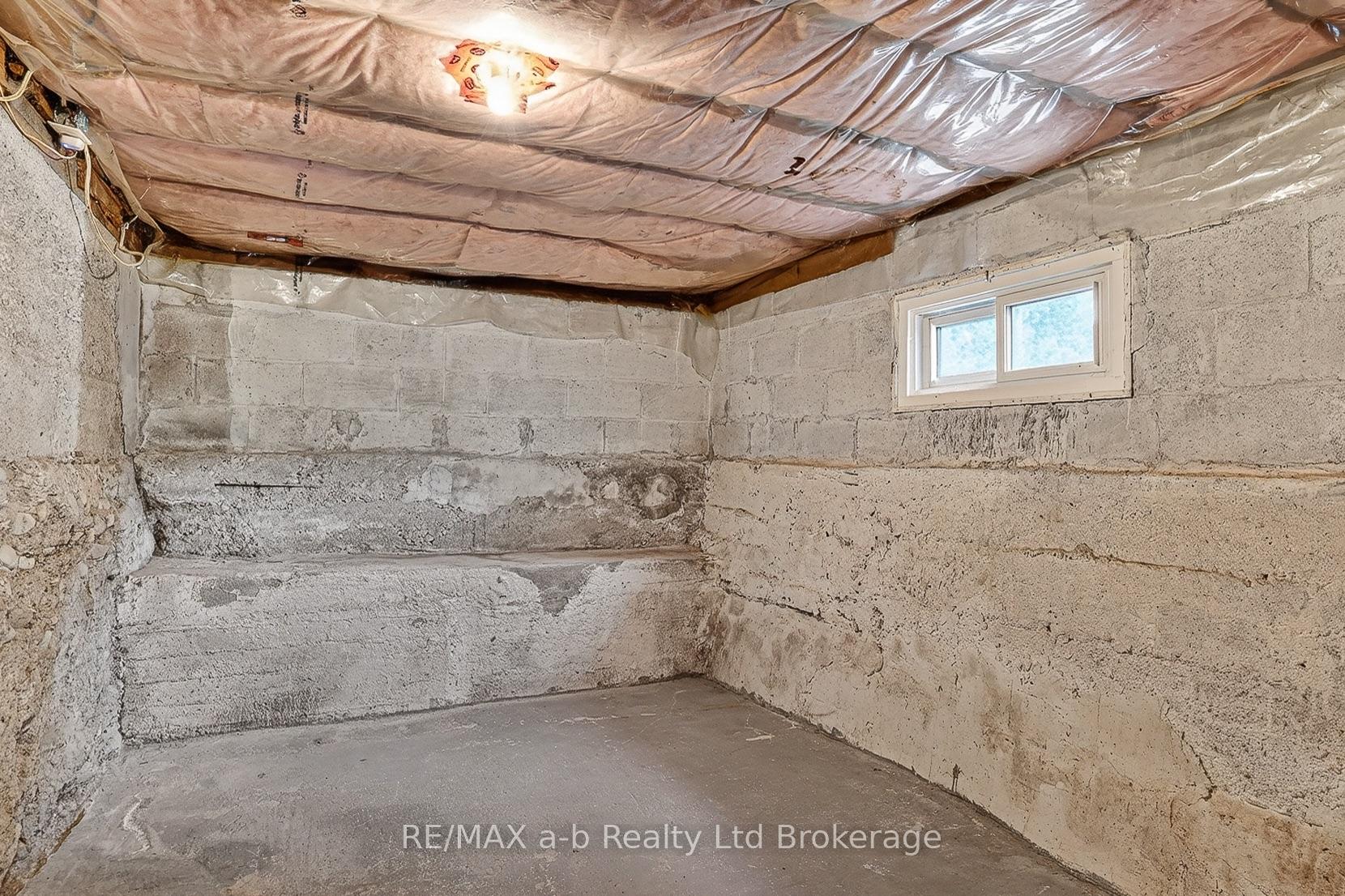 Photo 32 of 250 Frederick Street, Ingersoll, Ingersoll - South — HOMEH