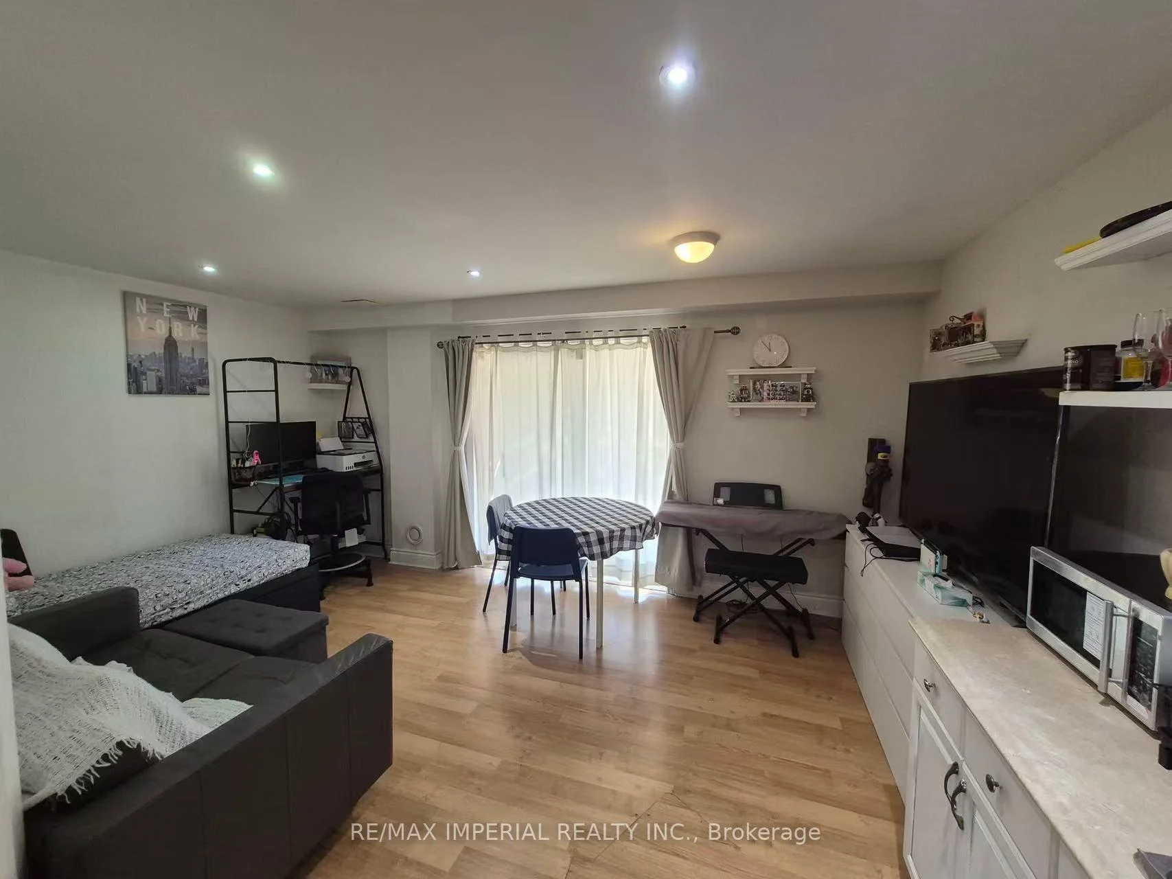 Photo 11 of Unit Bsmt, 55 Sassafras Circle, Vaughan, Patterson — HOMEH