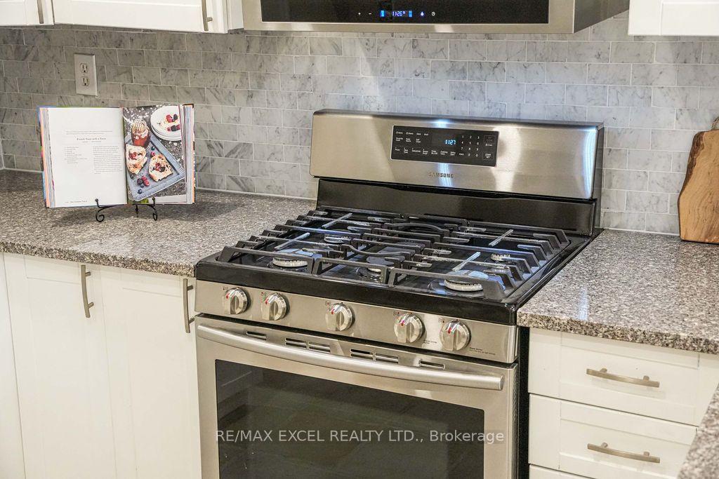 Photo 14 of 2105 Oakmead Boulevard, Oakville, River Oaks — HOMEH