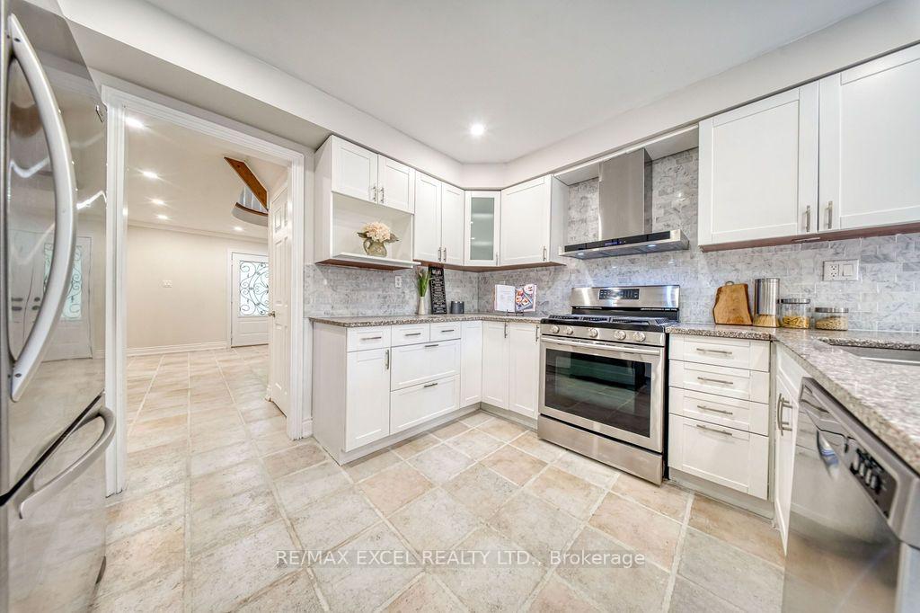 Photo 15 of 2105 Oakmead Boulevard, Oakville, River Oaks — HOMEH