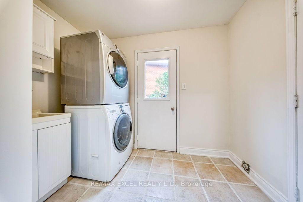 Photo 20 of 2105 Oakmead Boulevard, Oakville, River Oaks — HOMEH