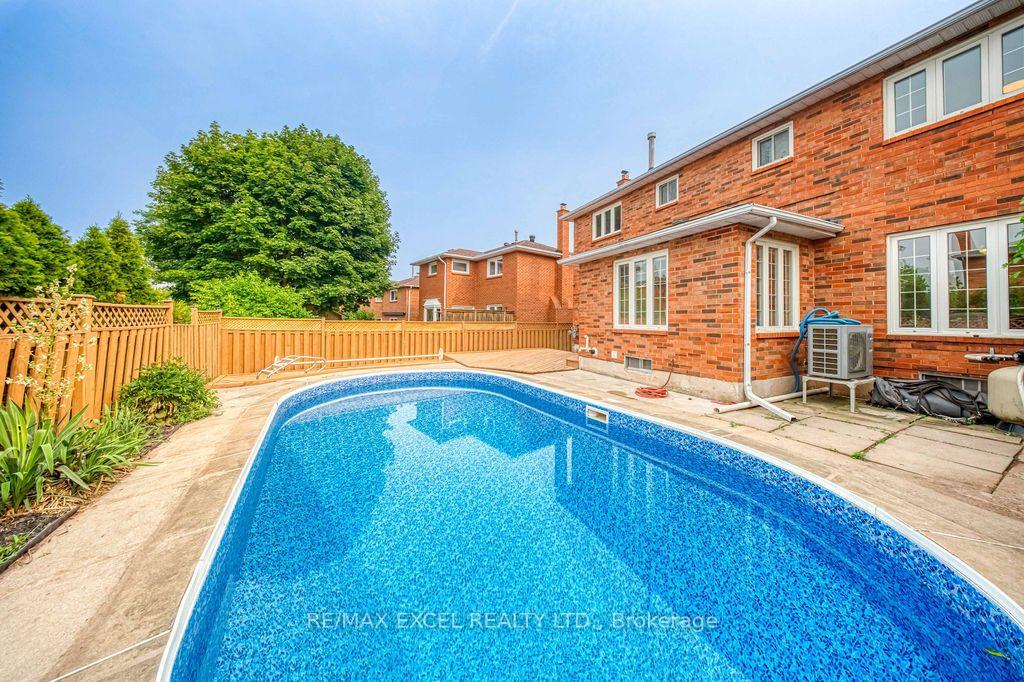 Photo 38 of 2105 Oakmead Boulevard, Oakville, River Oaks — HOMEH