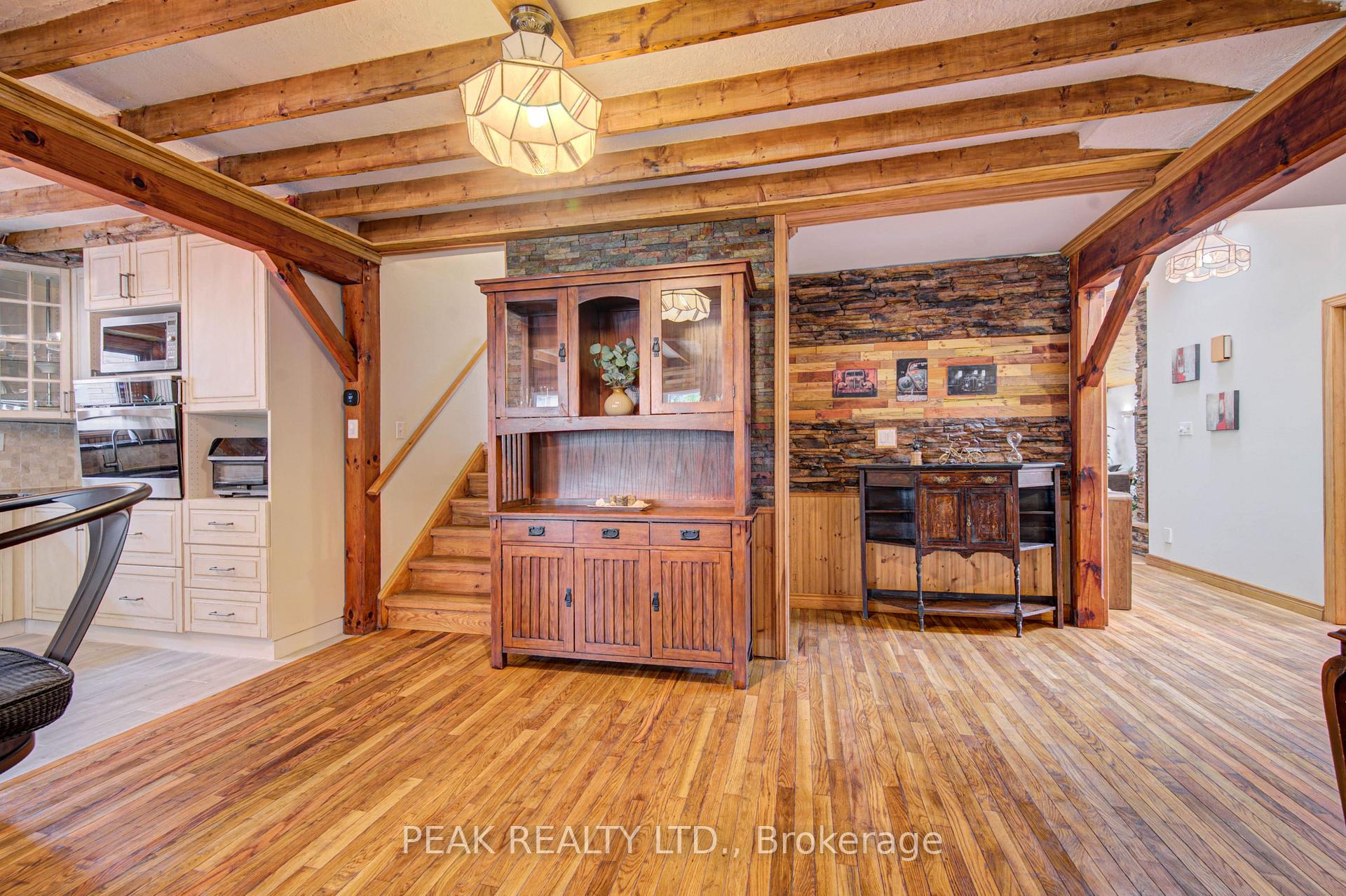 Photo 10 of 650 Pineridge Road E, Waterloo, North Lakeshore — HOMEH