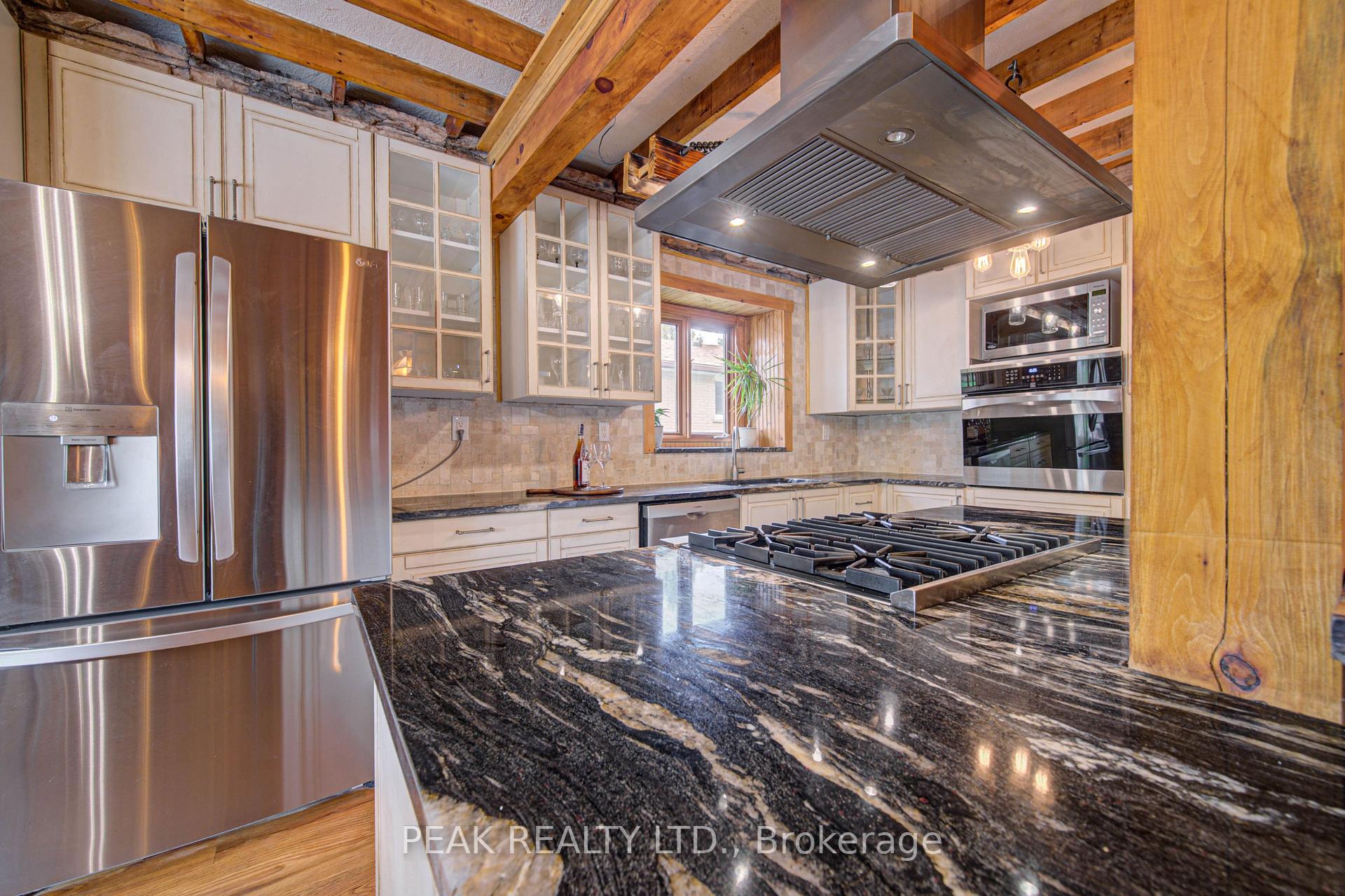 Photo 20 of 650 Pineridge Road E, Waterloo, North Lakeshore — HOMEH