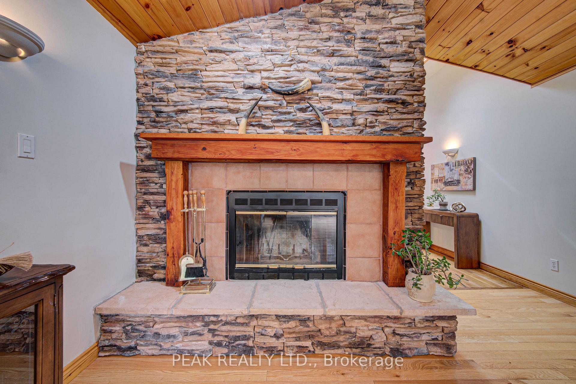 Photo 26 of 650 Pineridge Road E, Waterloo, North Lakeshore — HOMEH