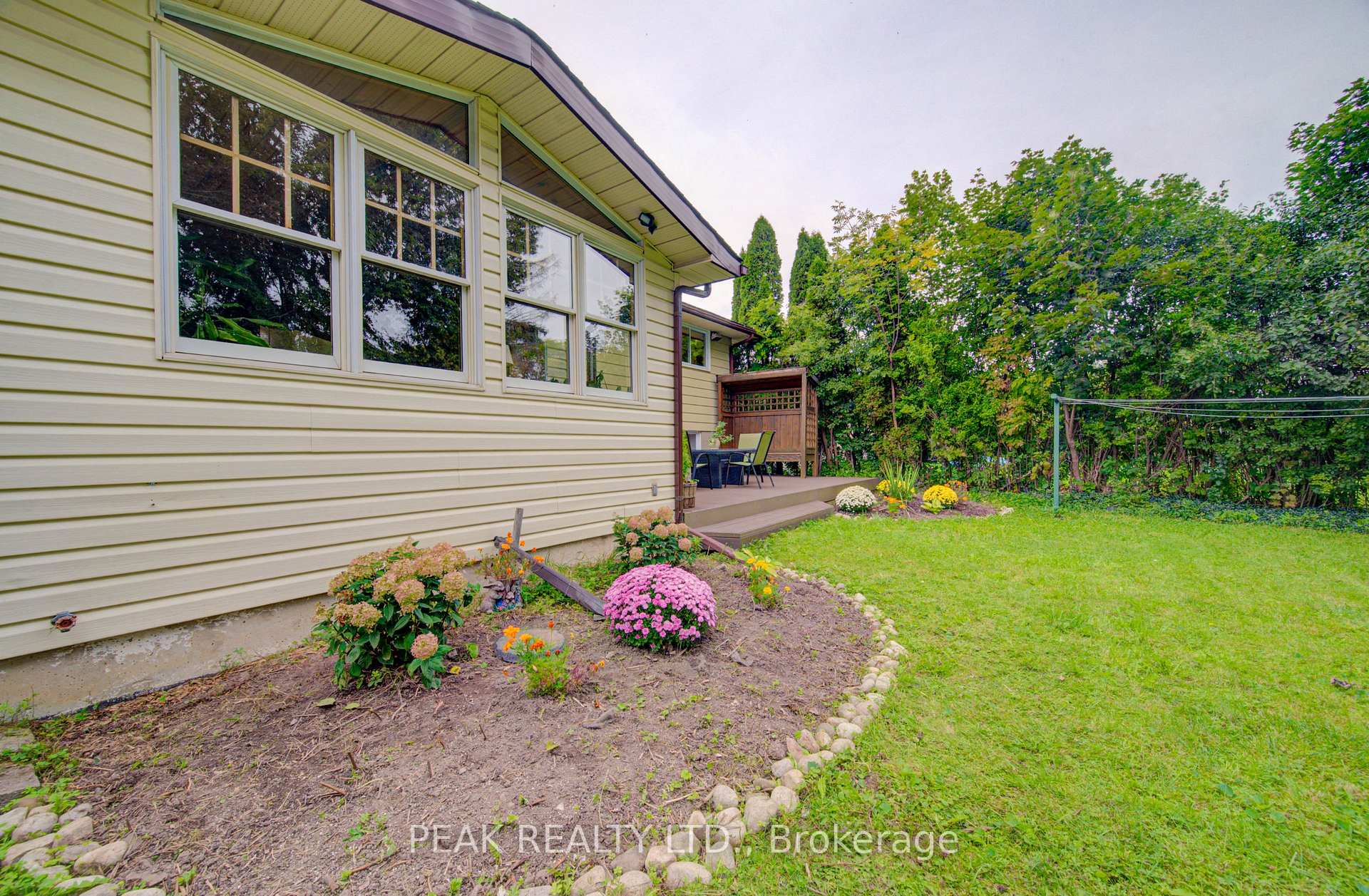 Photo 44 of 650 Pineridge Road E, Waterloo, North Lakeshore — HOMEH