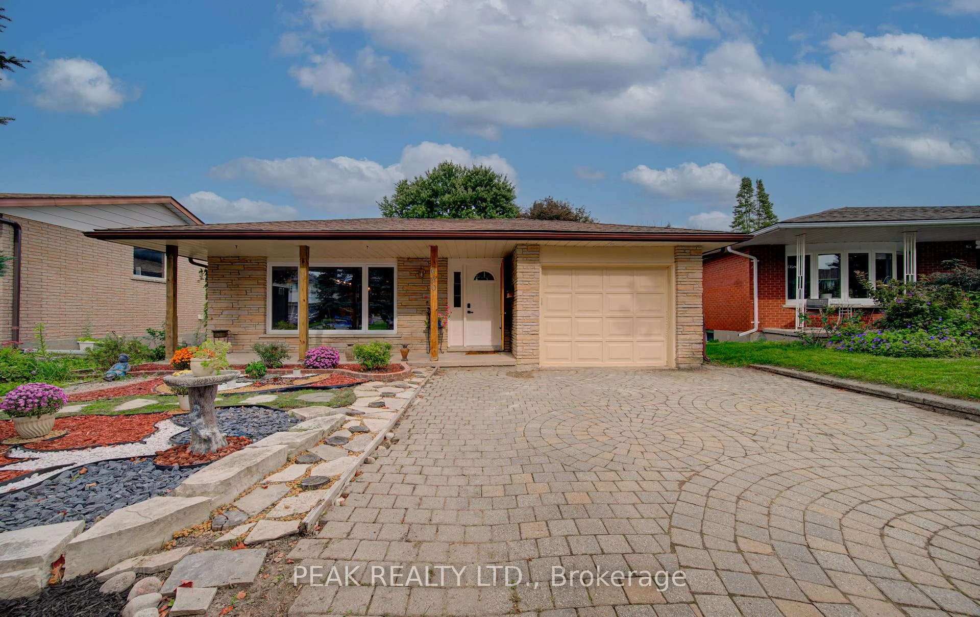 Photo 1 of 650 Pineridge Road E, Waterloo, North Lakeshore — HOMEH