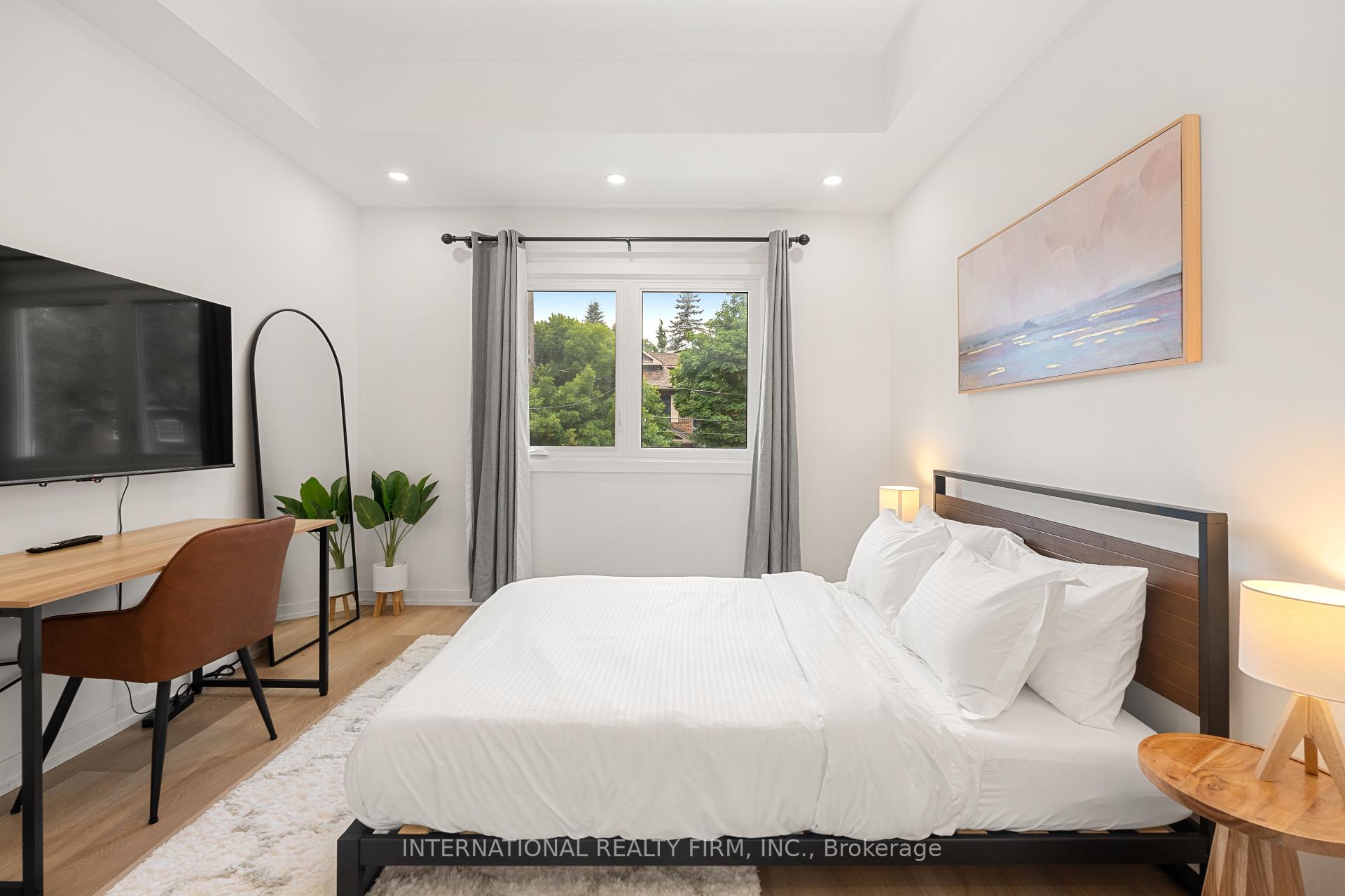 Photo 10 of 171 Duplex Avenue, Toronto, Yonge-Eglinton — HOMEH