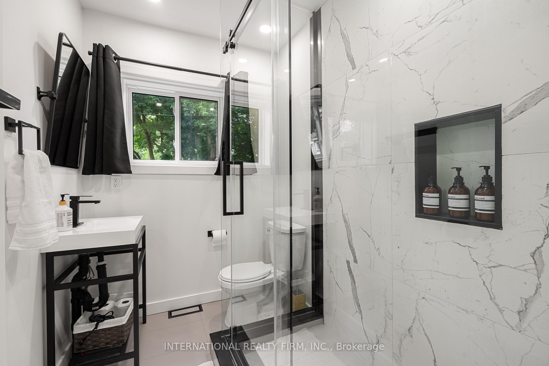 Photo 14 of 171 Duplex Avenue, Toronto, Yonge-Eglinton — HOMEH