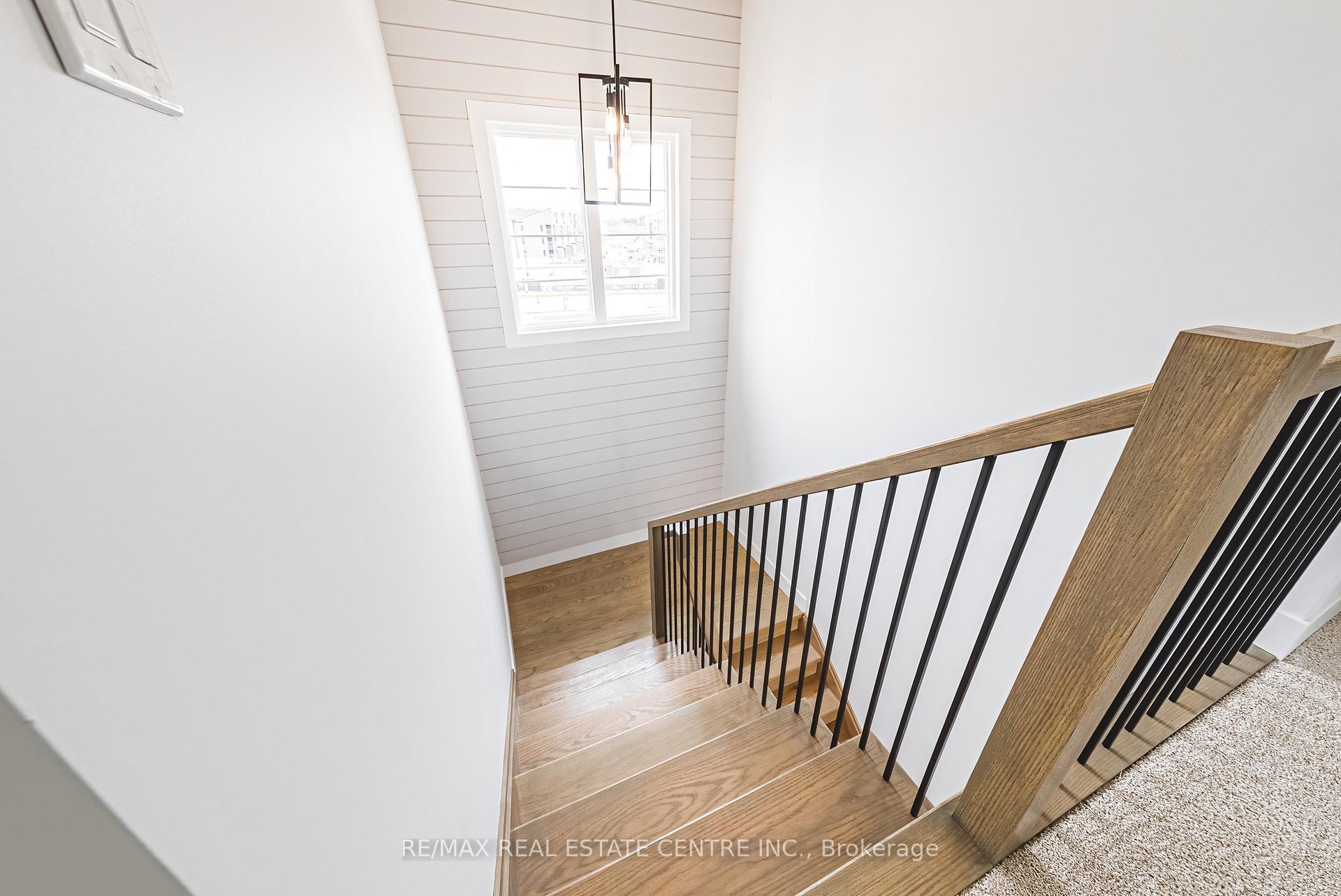 Photo 21 of 546 Benninger Drive, Kitchener, Brigadoon — HOMEH
