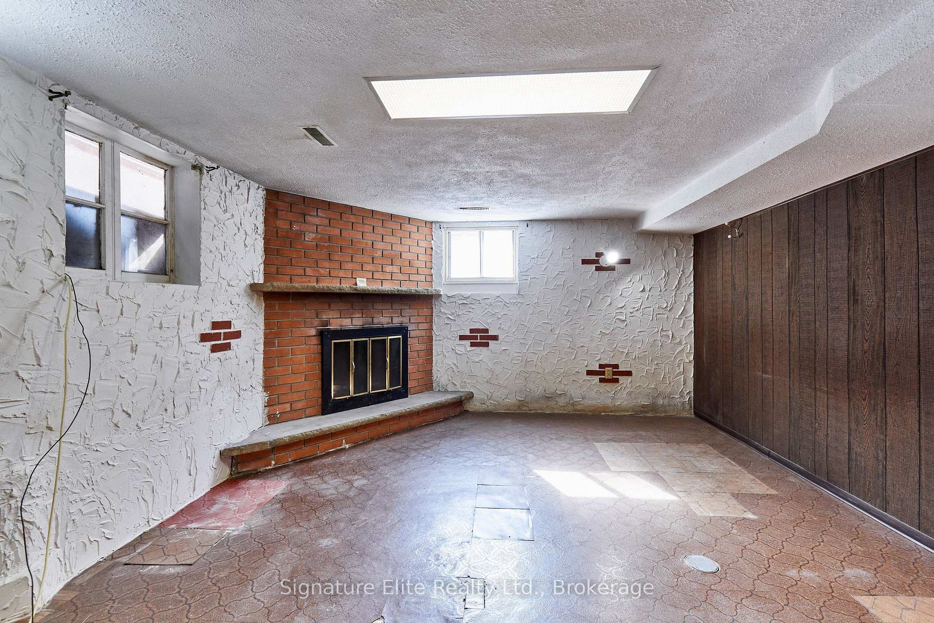 Photo 30 of 93 Pinegrove Avenue, Scarborough, Birchcliffe-Cliffside — HOMEH