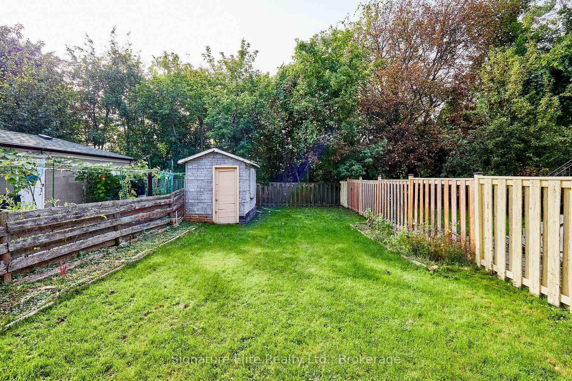Photo 46 of 93 Pinegrove Avenue, Scarborough, Birchcliffe-Cliffside — HOMEH