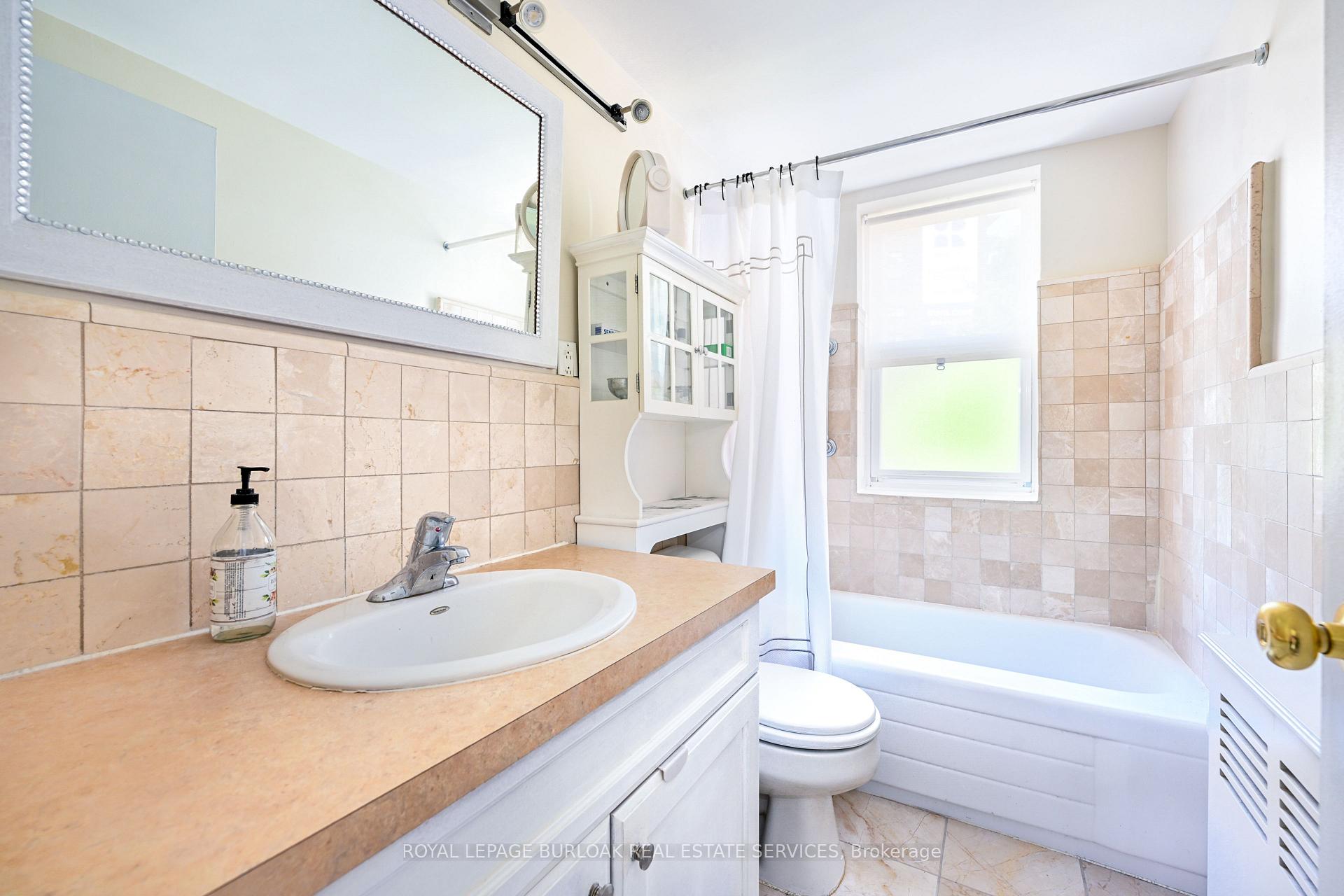 Photo 22 of Unit 9, 2422 New Street, Burlington, Brant — HOMEH