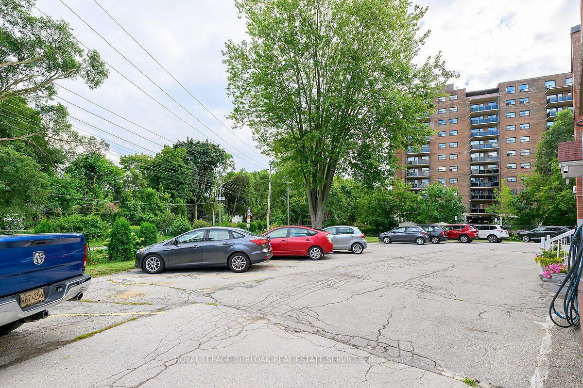 Photo 26 of Unit 9, 2422 New Street, Burlington, Brant — HOMEH