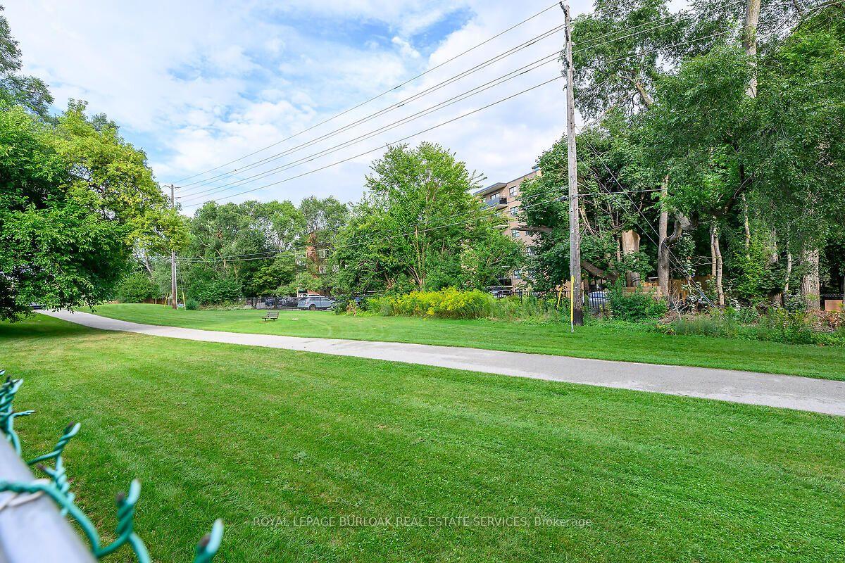 Photo 29 of Unit 9, 2422 New Street, Burlington, Brant — HOMEH