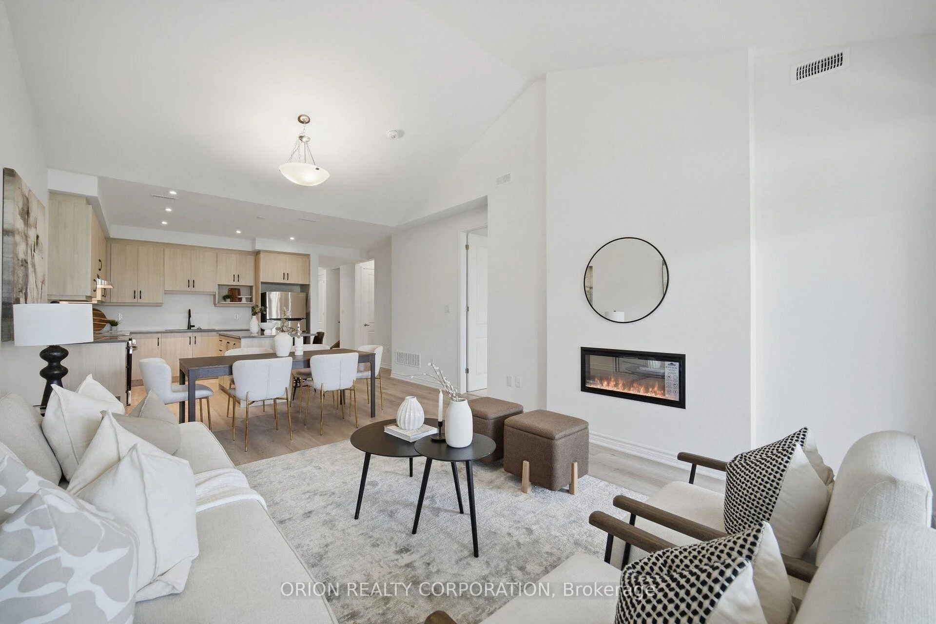 Photo 9 of 704 Sargeant Place, Innisfil, Rural Innisfil — HOMEH
