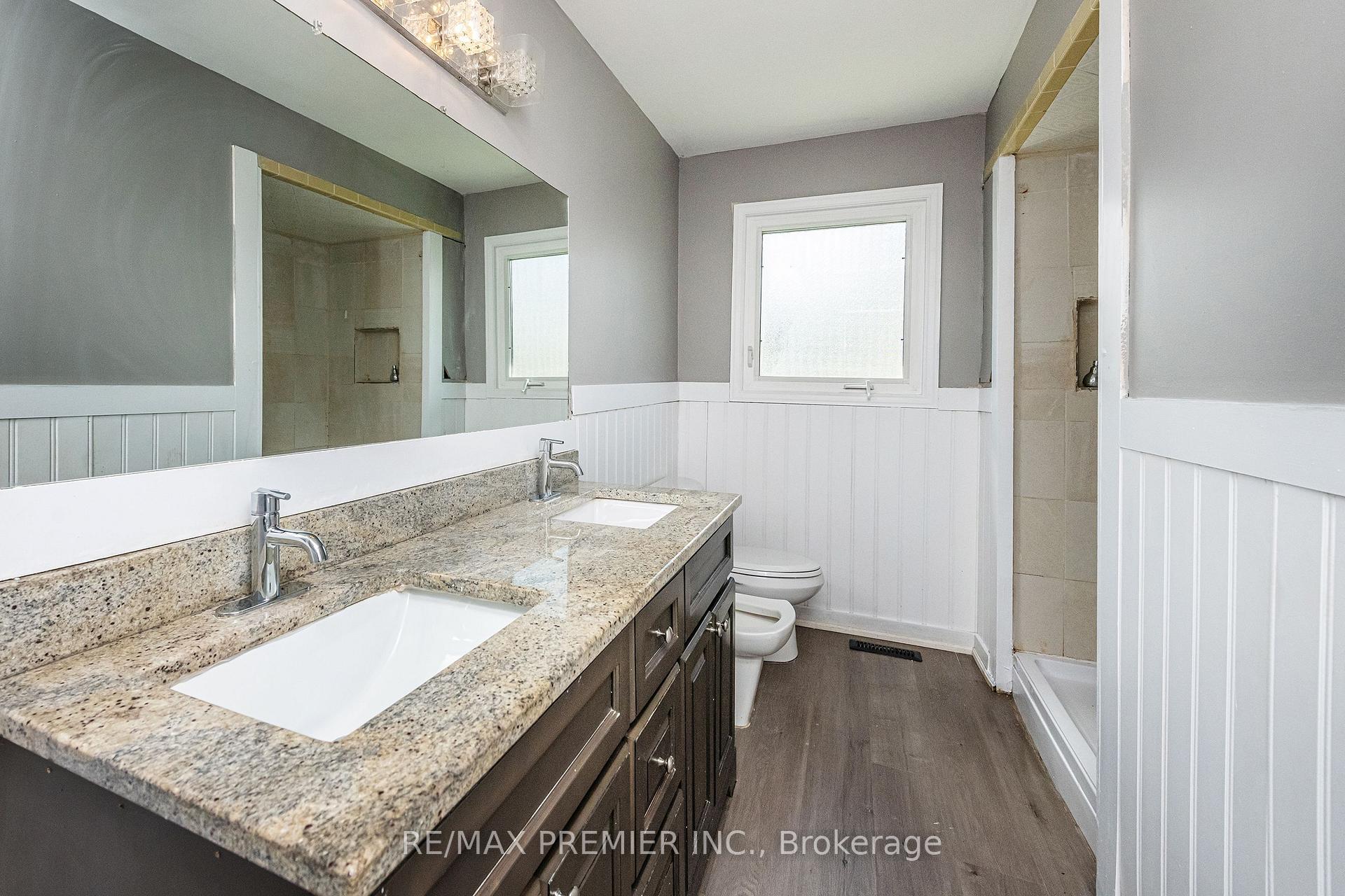 Photo 19 of 43 Jules Avenue, Vaughan, East Woodbridge — HOMEH