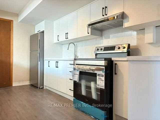 Photo 25 of 43 Jules Avenue, Vaughan, East Woodbridge — HOMEH
