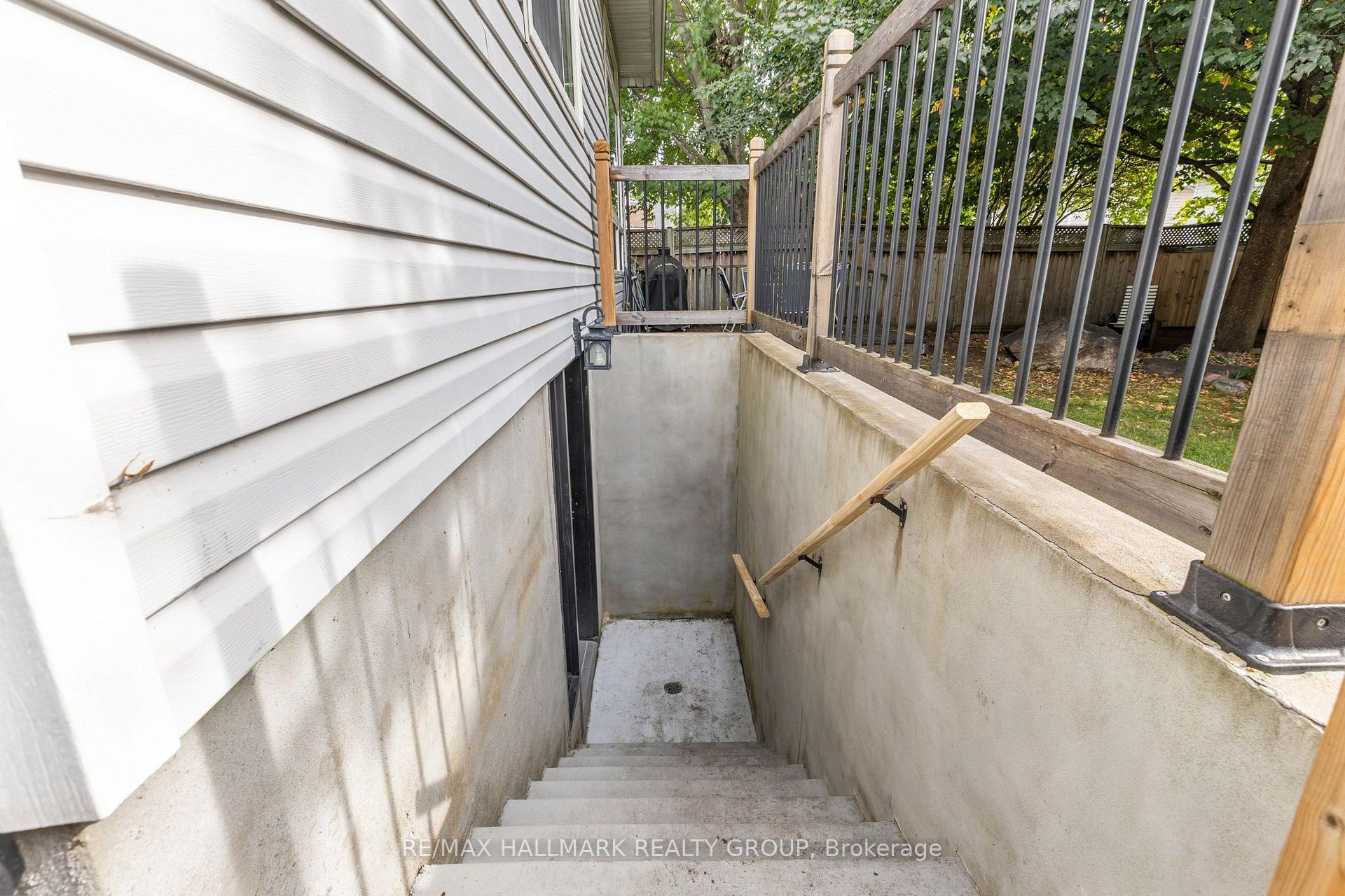 Photo 27 of 5 Rayburn Street, Ottawa, Kanata - Morgan's Grant/South March — HOMEH