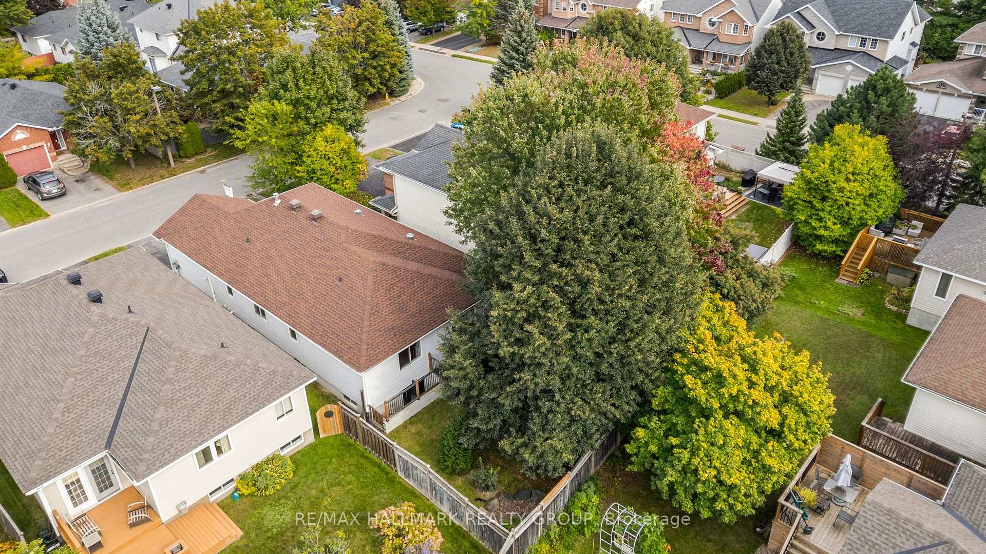 Photo 31 of 5 Rayburn Street, Ottawa, Kanata - Morgan's Grant/South March — HOMEH