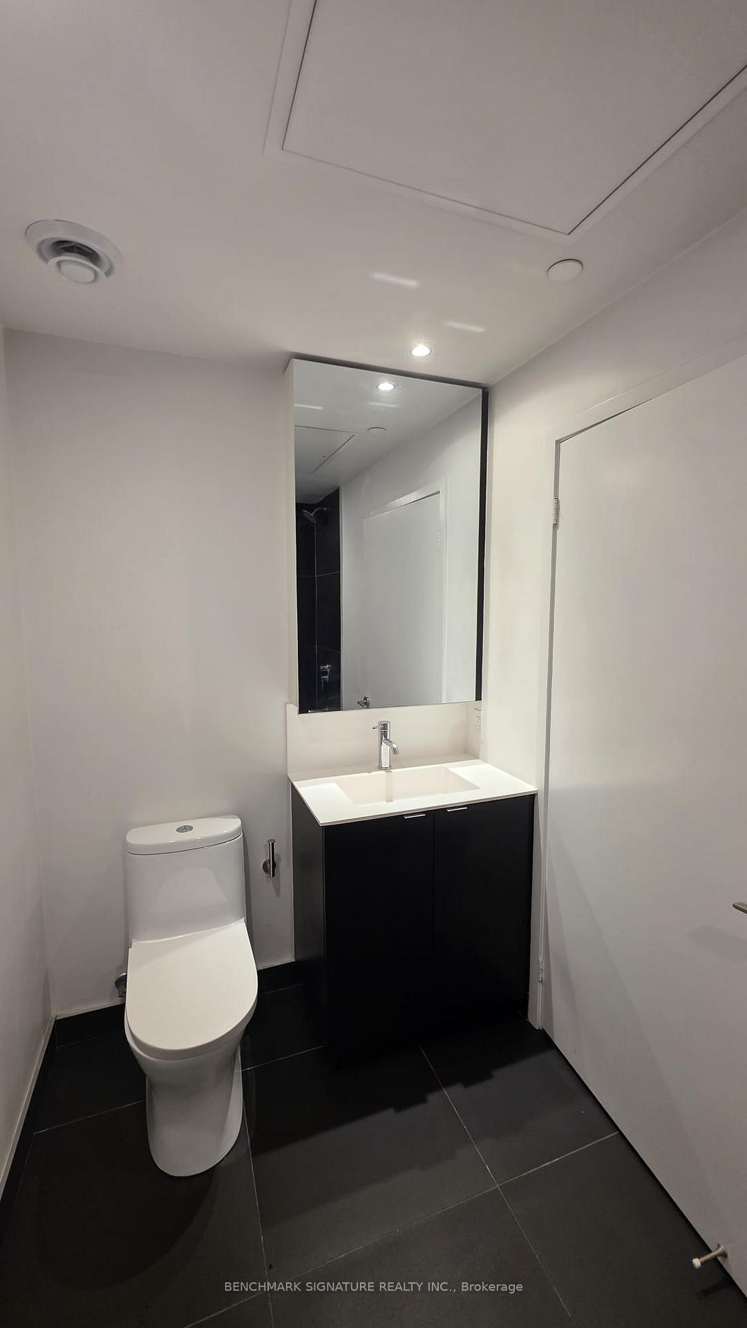 Photo 7 of Unit 2513, 20 Edward Street, Toronto, Bay Street Corridor — HOMEH