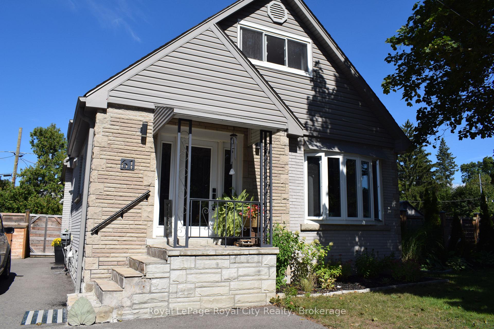 Photo 1 of 61 Nelson Court, Halton Hills, Acton — HOMEH