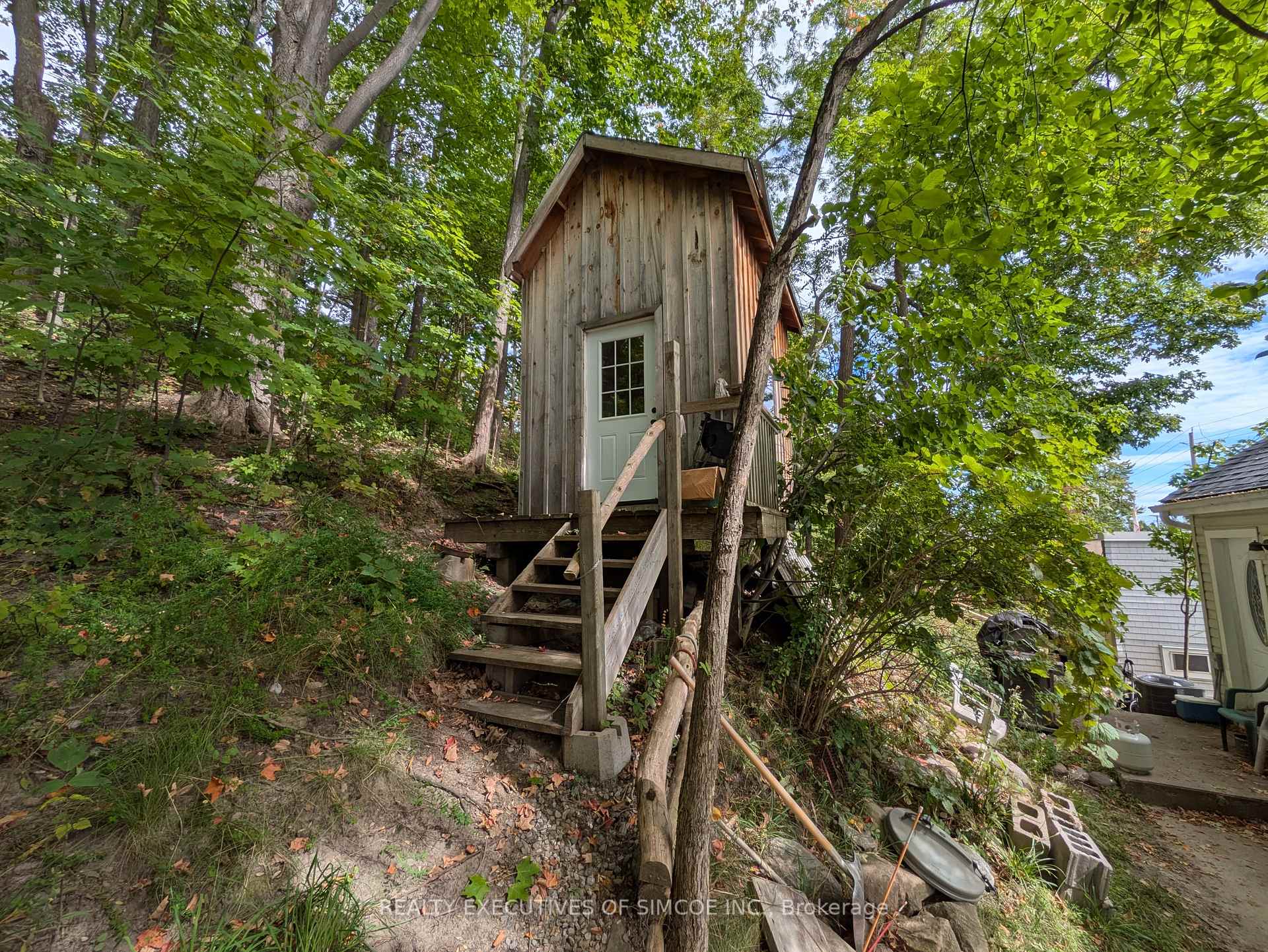 Photo 4 of 200 Blake Street, Barrie, Codrington — HOMEH