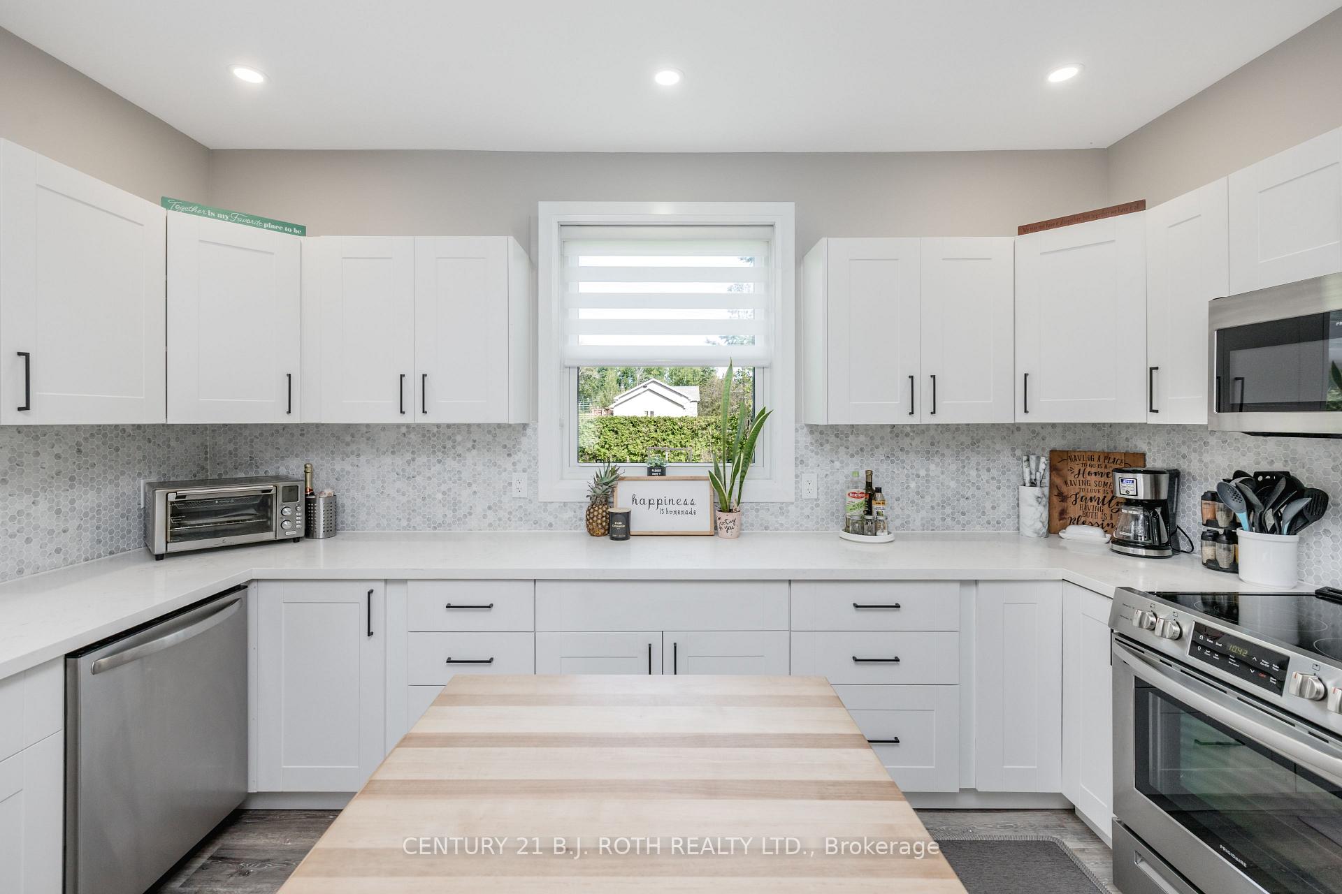 Photo 10 of 528 First Avenue, Tay, Port McNicoll — HOMEH