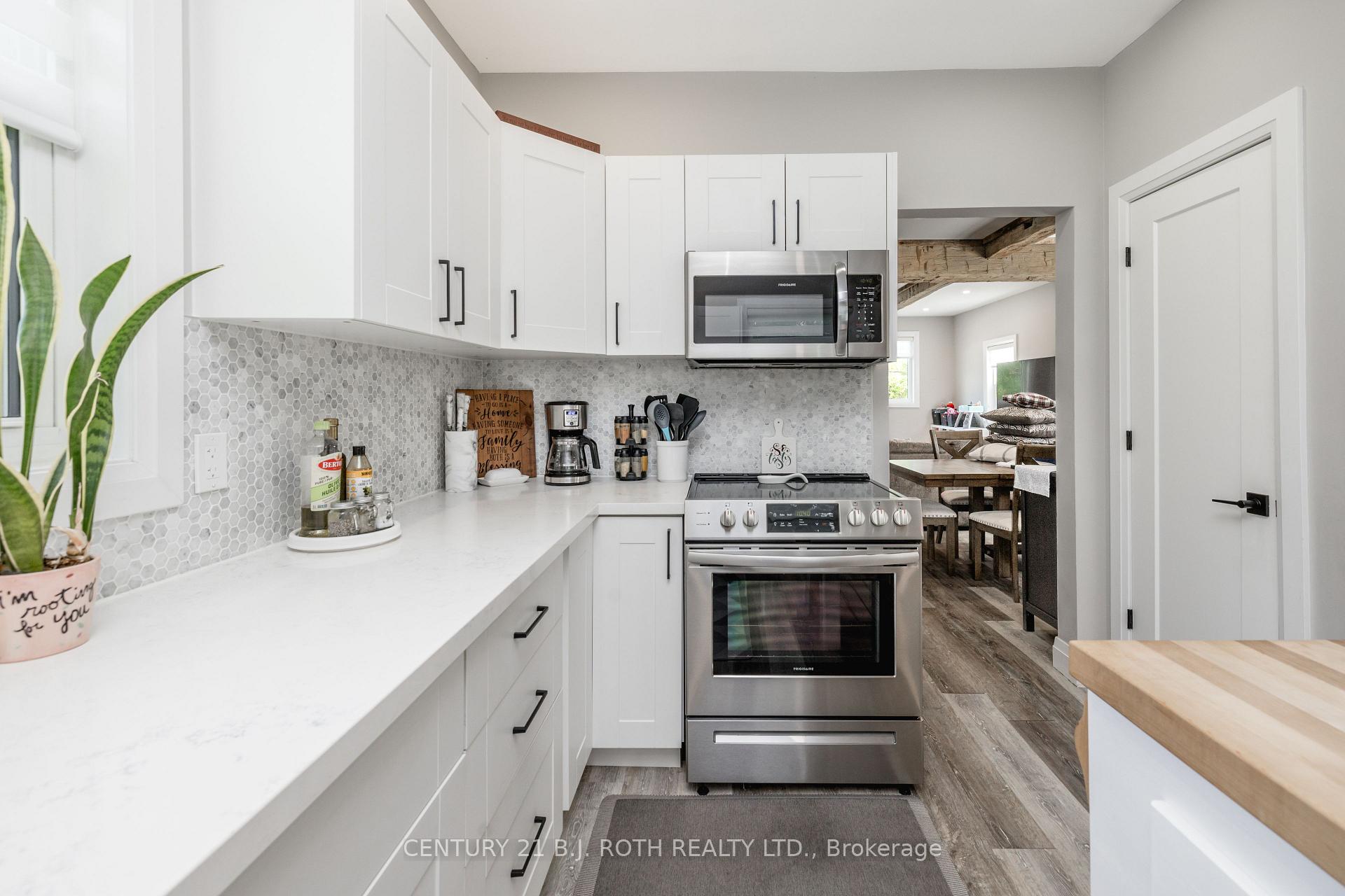 Photo 11 of 528 First Avenue, Tay, Port McNicoll — HOMEH
